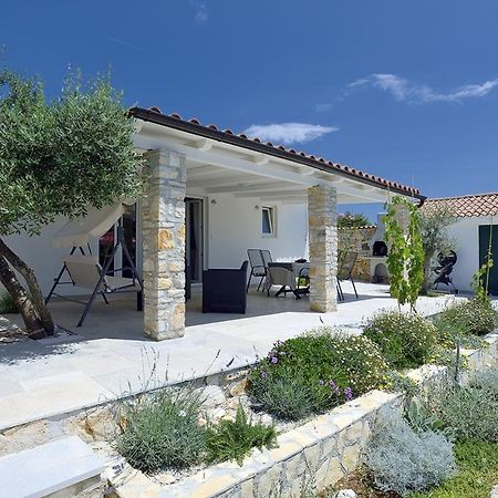 Villa Emily Peroj Exteriér fotografie
